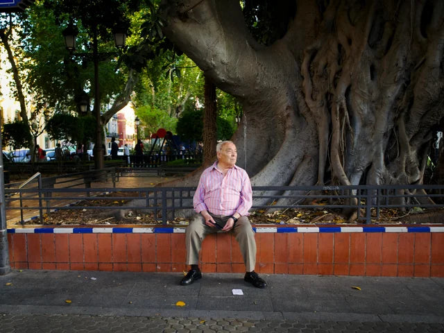 files/shooting-some-street-photography-in-seville-v0-7wlzdkwdffvc1.webp